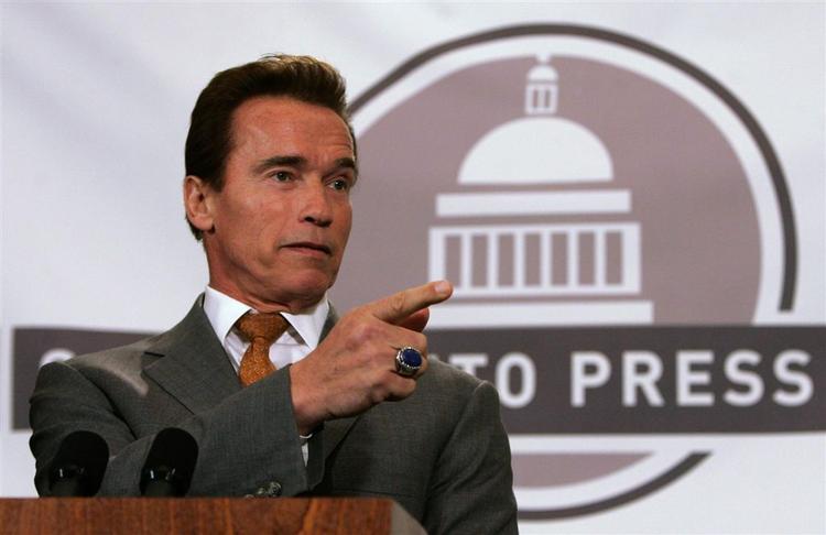»Nu er Californien igen vigtig i nomineringspolitikken. Vi vil få den respekt, Californien fortjener«, sagde Schwarzenegger, da han underskrev loven. 