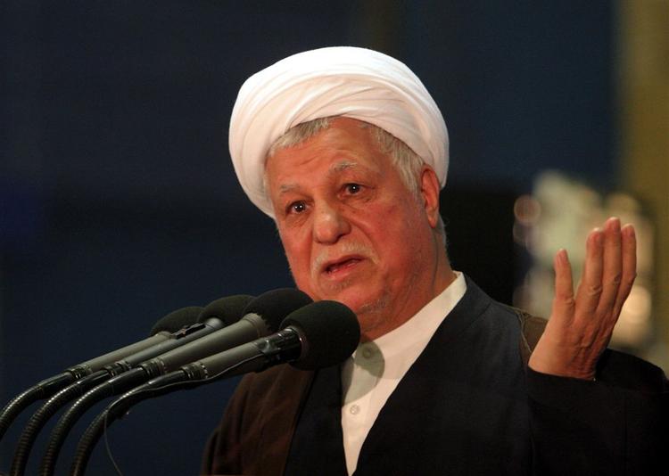 Irans tidligere præsident, Rafsanjani, kræves udleveret for terrorbombe i Argentina. 