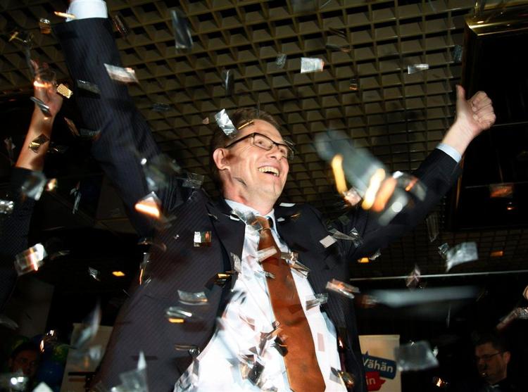 Den finske statsminister kunne fejre valgsejren, selv om partiet gik lidt tilbage. 
