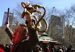 Hele weekenden har der været demonstrationer mod George W. Bush og den amerikanske tilstedeværelse i Irak i flere større amerikanske byer. Her i New York. 