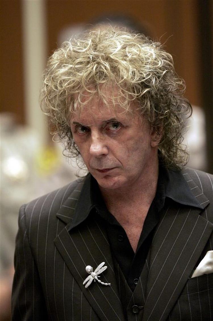 Retssagen mod Phil Spector begynder i dag. 