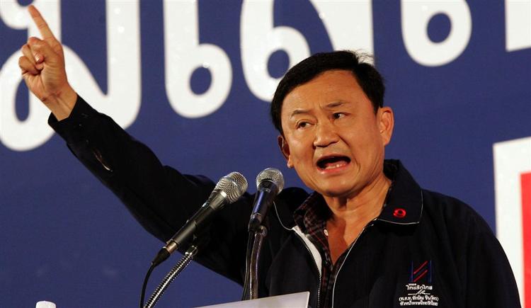 Tidligere statsminister i Thailand, Thaksin Shinawatra, risikerer hård straf, hvis dommerens hammer falder. 