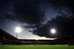 Skyerne trækker sig sammen om FC Nordsjælland, efter Konkurrencestyrelsen vil have klubben til at betale over fire millioner kroner tilbage. 