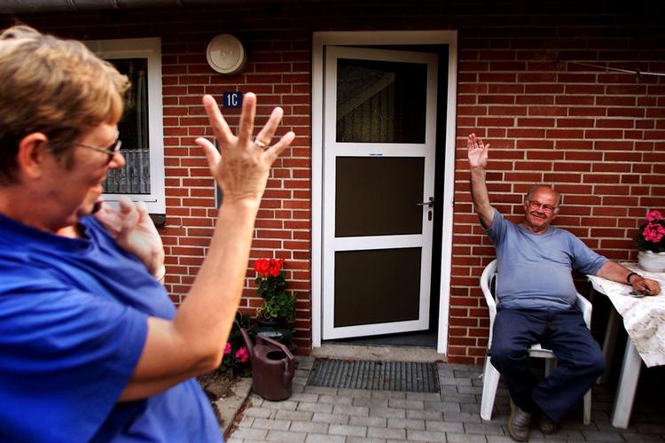 Hjemmehjælp, plejehjem og skoler. Kommunernes Landsforening forudser, at langt flere funktioner vil blive udliciteret fremover. 