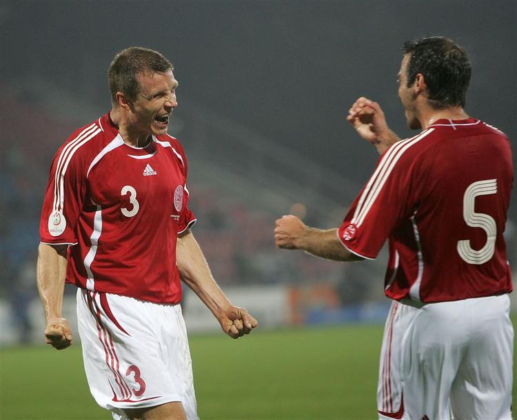 Michael Gravgaard har scoret 4 mål i sine 12 landskampe. Det seneste mod Liechtenstein, da den senere klubkammerat Niclas Jensen (th.) stor for oplægget. 