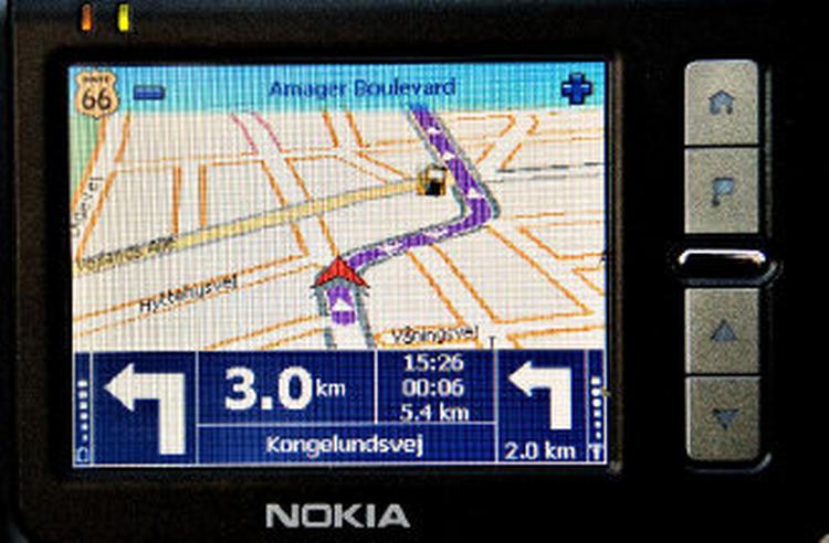 Nokias første forsøg i GPS-verdenen: Apparatet fungerer tilfredsstillende, men så heller ikke mere. Foto: Joachim Adrian 