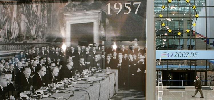 En udstilling i Europarådets bygninger i Bruxelles fortæller historien om 50-året for Rom-traktaten. 