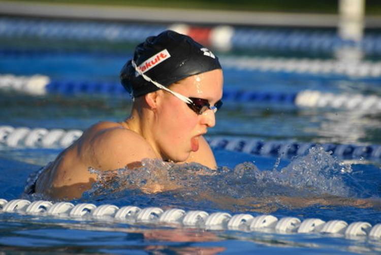 Julie Hjorth-Hansen er tilmeldt VM med 16.-hurtigste tid i 200 meter medley, hvor hun satser på at kvalificere sig til OL. 