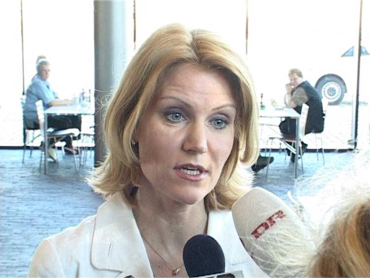 Helle Thorning understreger, at Lotte Bundsgaard ikke har skrevet andet noget nyt om den socialdemokratiske skattepolitik i ny antologi. 