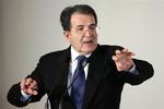 Italiens regeringsleder Romano Prodi overlevede afstemningen om Italiens fortsatte tilstedeværelse med soldater i Afghanistan. 