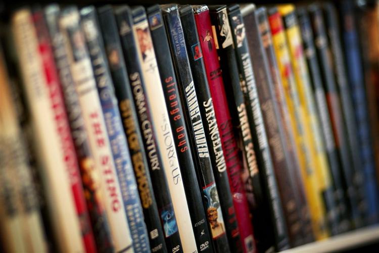 Selv om dvd'en er lånt, må den »normalt« godt fremvises i klasselokalet, siger Kulturministeriet. Nordisk Film og Undervisningsministeriet har i en årrække sagt det modsatte, skriver filmmagasin. 
