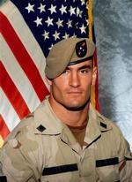 Pat Tillman  spillede for Arizona Cardinals og sagde nej til en guldrandet kontrakt for i stedet at drage i krig for sit land. 