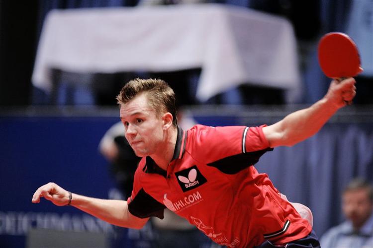 Michael Maze vandt 4-0 over den tidligere europamester Jörg Rosskopf i fredagens første kamp. 