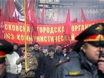 Gaderne i Moskva er fyldt med demonstranter. 