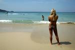 Danske turister er strandet på Phuket i Thailand, mens utålmodige turister venter på at komme af sted. 