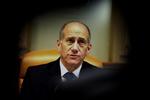 Den israelske premierminister Ehud Olmert er åben for dialog med de arabiske lande om deres fredsplan. 