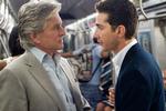Michael Douglas er igen Gordon Gekko. Denne gang 22 år ældre end i den første Wall Street-film. 