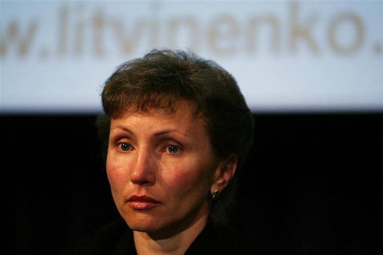 Marina Litvenenko skaber en fond i sin myrdede mands navn. 