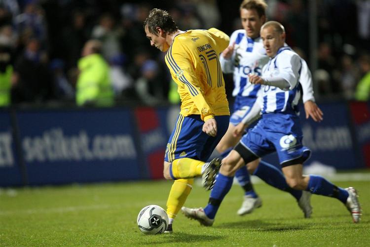 Brøndbys Morten 'Duncan' Rasmussen scorer til 1-0 mod Esbjerg. 