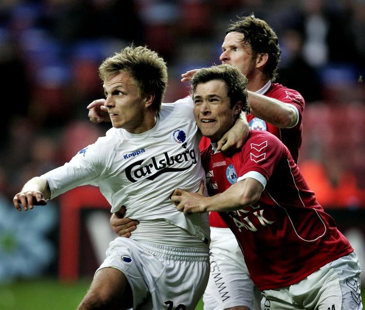 Jesper Grønkjær afviser at tale om guld til FCK. 