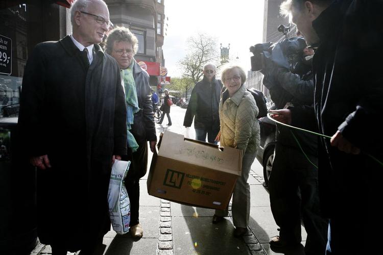 Sagen mod Peter Brixtofte ankommer til byrettens midlertidige lokaler i København. 