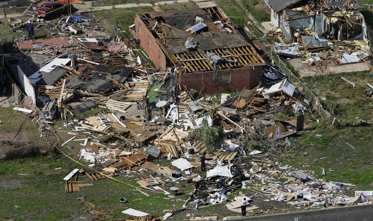 USA's myndigheder skal redegøre for klimaændringers konsekvenser for den nationale sikkerhed. Her følgerne af en tornado i New Orleans. 