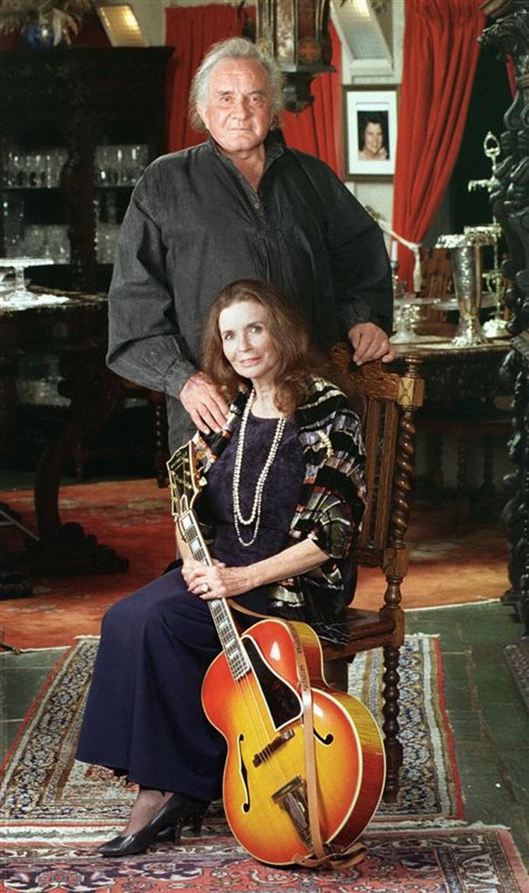 Johnny Cash og June Carter Cash boede i huset i Tennessee fra slutningen af 1960'erne og frem til 2003, hvor de døde kort tid efter hinanden. 