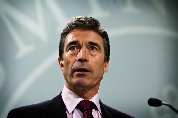 Statsminister Anders Fogh Rasmussen vil ikke inddrage debat om asylansøgere i forhandlinger med LO. 