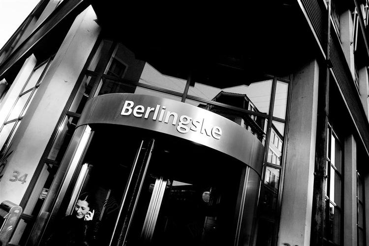 Krisen lurer hos Berlingske Tidende, men medarbejderne er glade for, at det er den stærke leder Lisbeth Knudsen, der skal lede dem igennem den. 