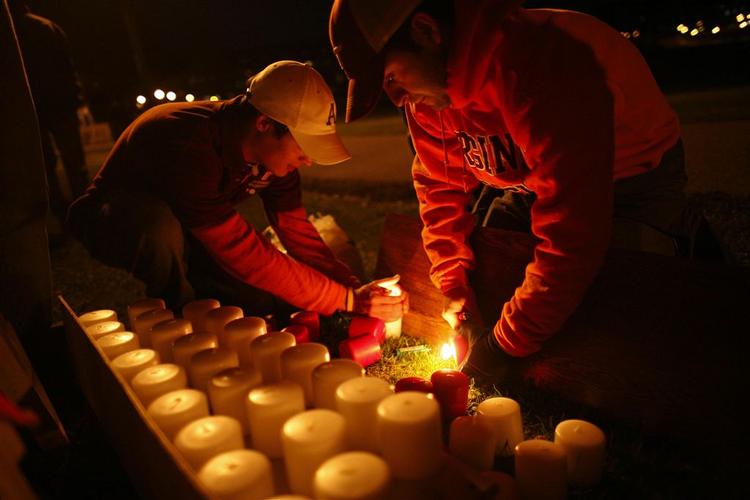 Det var en studerende, der i går dræbte mere end 30 mennesker på et universitet i Virginia. 