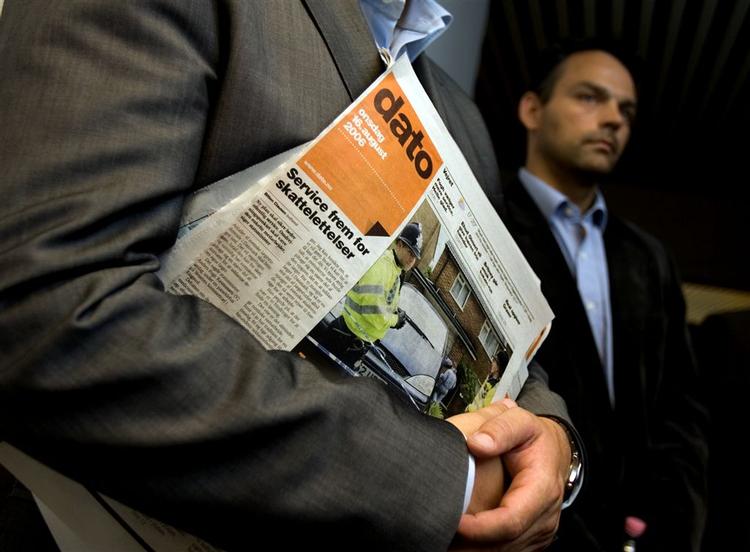 Berlingske-koncernens ene gratisavis, Dato, med chefredaktør Steen Breiner i baggrunden. 