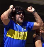 Efter et større vægttab er Diego Maradona nu igen blevet lidt for stor og mægtig. 