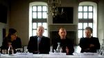 Lars Noréns gæstespil på Kronborg blev i går præsenteret i Riddersalen med, fra venstre, producent Ulrika Josephsson, Helsingørborgmester Per Tærsbøl, Norén og Helsingør Teaters leder, Jens Frimann Hansen. 