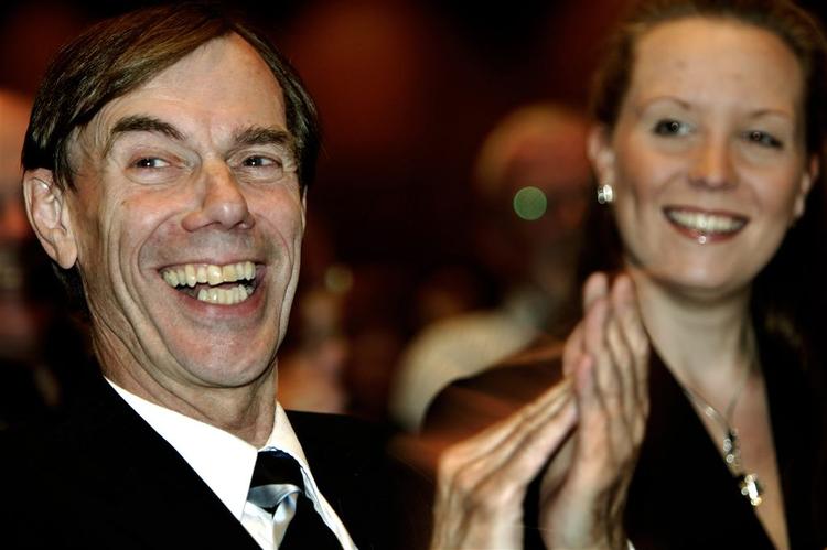 Mogens Camre beklager sine udtalelser. 