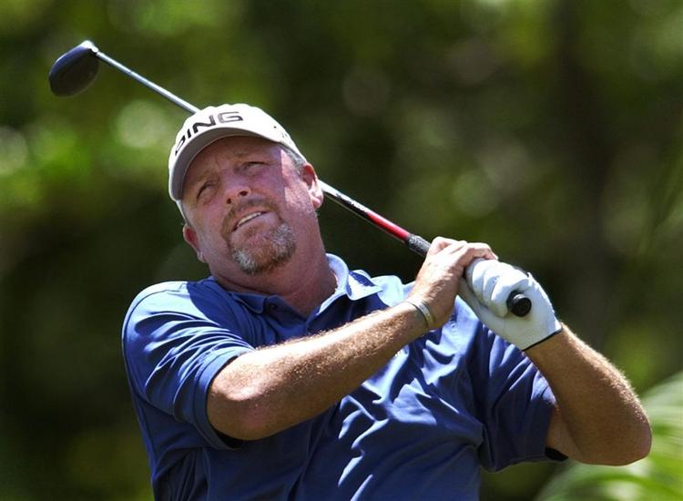 USA's Mark Calcavecchia fører Zürich Classic inden weekendens to finalerunder. Danske Anders Hansen gik helt ned på anden runde og klarede ikke finalecuttet. 