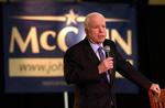 John McCain ved et tidligere møde i South Carolina. 