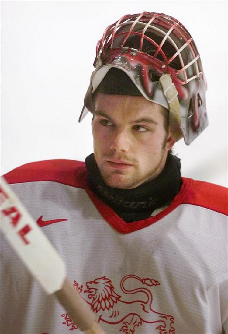 ishockey-målmanden Peter Hirsch er klar til at spille for AaB. 