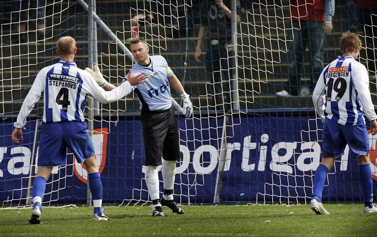 Esbjergs målmand Lars Winde reddede et straffespark, da Esbjerg mødte Silkeborg i SAS-Ligaen søndag. 