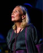 På den nye cd 'A Tribute to Joni Mitchell', der udkommer i dag, har en række kunstnere fortolket Mitchell. 