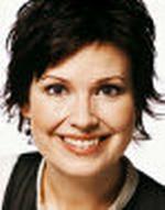 Anna  Mejlhede er 38 år og sognepræst i Sct. Andreas Kirke og Vor Frue Kirke. Har før ’Du som er i himlene’ udgivet ’Kys dit kaos – livet er alligevel noget rod’ sammen med Nastja Arcel (Aschehoug, 2006). 