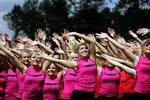 Danske Gymnastik- og Idrætsforeninger er heller ikke trygge ved udviklingen mod et sportsmonopol for TV2. Her gymnastikopvisning ved DGI's landsstævne i Haderslev i 2006. 