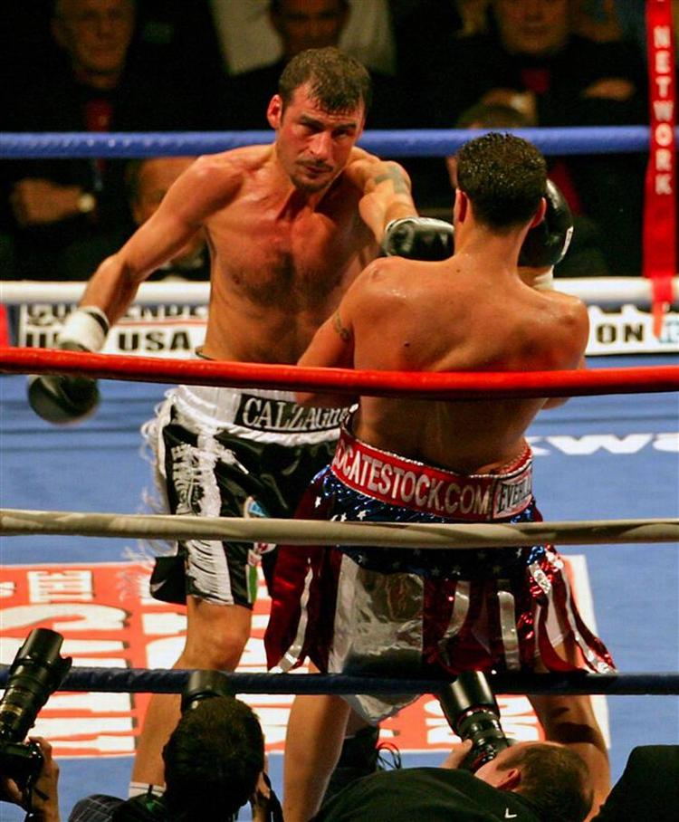 Ifølge Joe Calzaghes manager Frank Warren forhandler han og Mogens Palle om at sætte drømmekampen op mellem Mikkel Kessler og Calzaghe. 