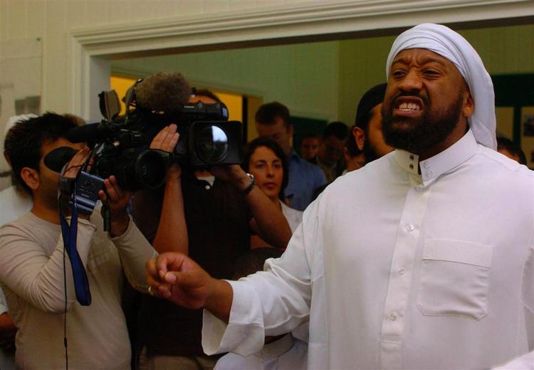 Abu Izzadeen, da han i september brølende afbrød indenrigsministeren i dennes advarsler mod radikaliseringen af unge. 