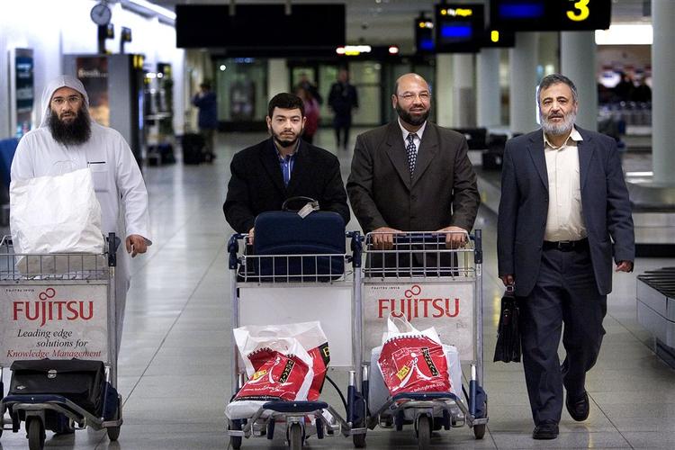 Deltagerne i den omstridte delegation, Sheik Raed Hlayhel, Ahmed Akkari, Abu Bashar og Abu Laban, rejste rundt i Mellemøsten med muhammedtegningerne. 