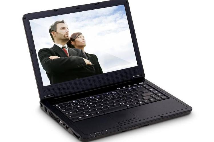 Sætter du en flash-ram harddisk i din bærbare bruger den næsten ingen strøm i modsætning til den traditionelle harddisk, der skal snurre rundt det meste af tiden. 