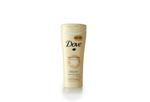 Der er lidt prinsesseskær over Dove's selvbruner-lotion, mener en af læserpanelets deltagere. 