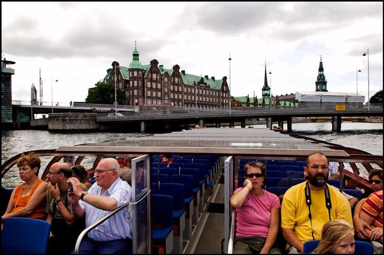 Danmark fremhæves som en af verdens dyreste byer i New York Times guide til europæiske storbyer. 