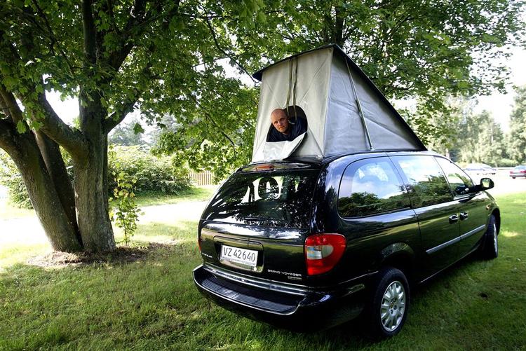 Godnat me camperen. Ombygninger som her af en Chrysler Grand Voyager kan ikke længere betale sig. 