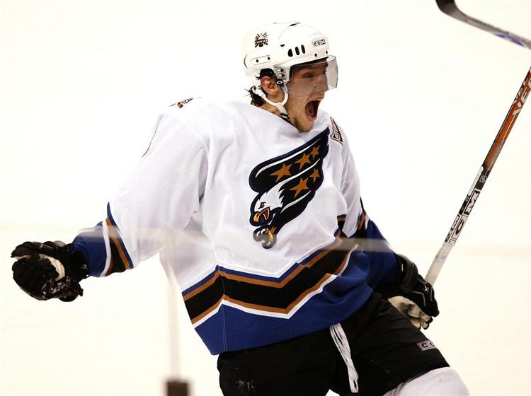 Det går sjældent stille af, når Alexander Ovechkin fejrer en af sine scoringer. Her i NHL for Washington Capitals. 