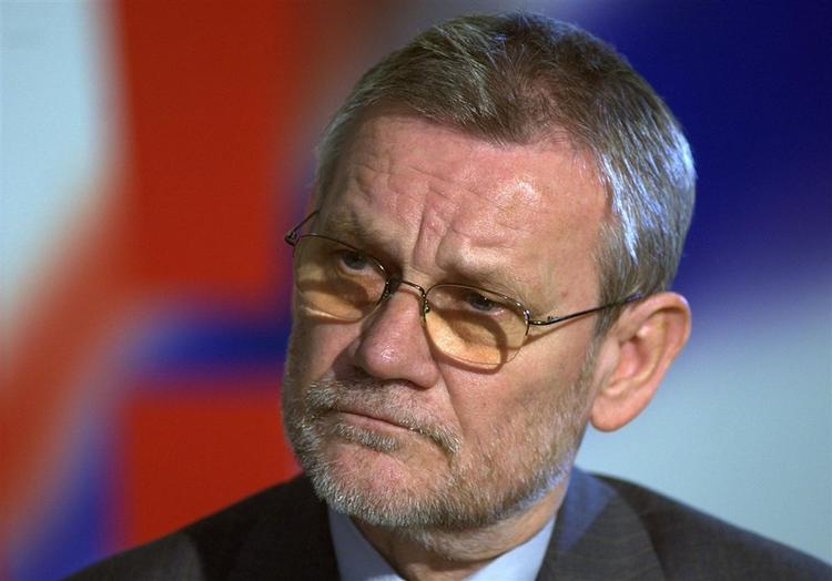 Ivica Racan fotograferet i Socialdemokratiets hovedkvarter i 2003. 